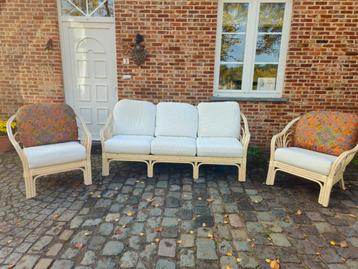 Rieten salon beschikbaar voor biedingen