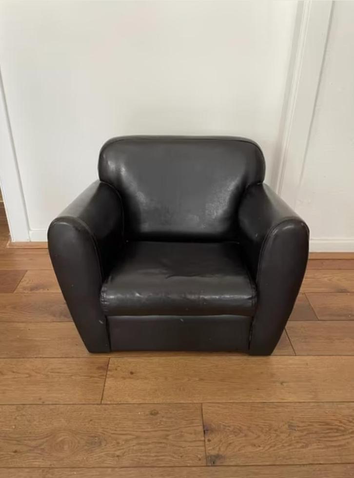 Fauteuil enfant cuir (ou simili)  noir, Maison & Meubles, Fauteuils, Utilisé, Cuir, 50 à 75 cm, Moins de 75 cm, Enlèvement