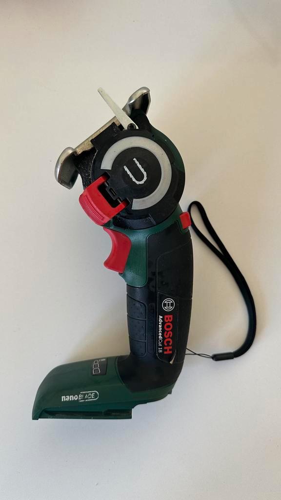 Bosch AdvancedCut 18 - Nanoblade kettingzaagje op batterij, Doe-het-zelf en Bouw, Gereedschap | Zaagmachines, Zo goed als nieuw