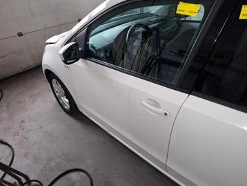 Portier 4Deurs links-voor van een Seat Mii (LB9A) beschikbaar voor biedingen
