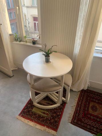 Ronde tafel, Enlèvement