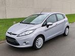 Ford fiesta 1.4i Automatisch*Garantie*Airco *PDC Av en Ar, 4 cilinders, 5 zetels, Fiësta, Zilver of Grijs