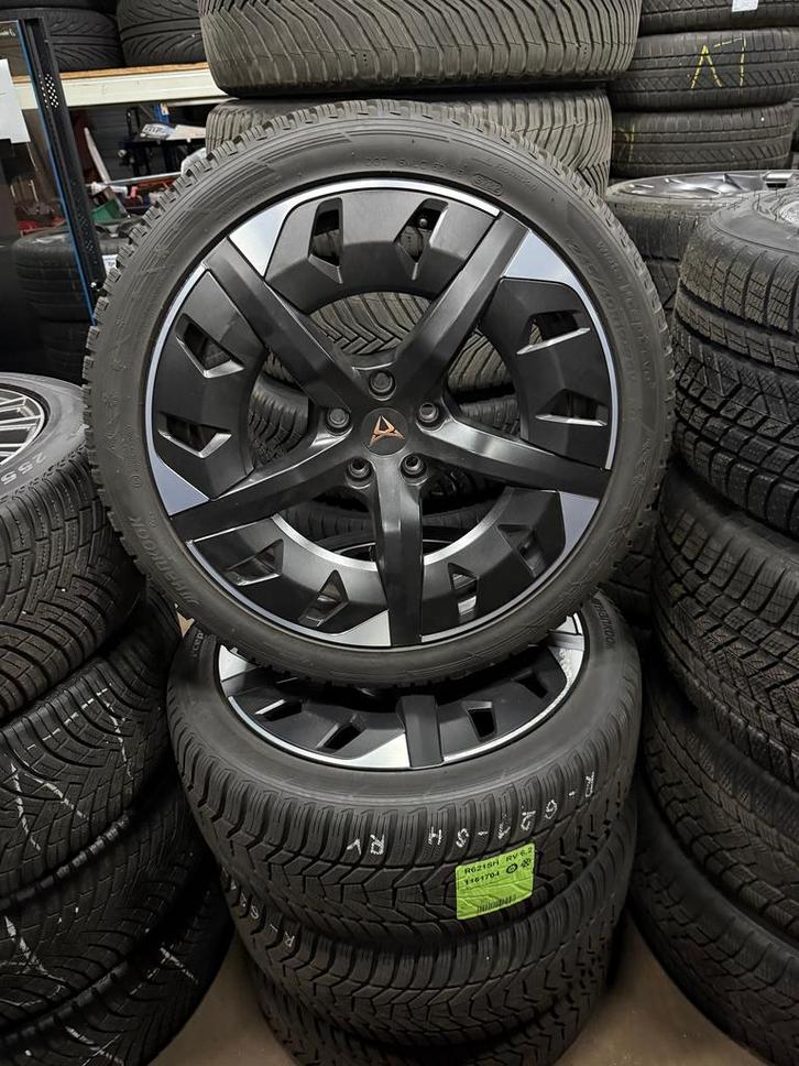 Originele winterset cupra formentor 19 inch, Autos : Pièces & Accessoires, Pneus & Jantes, Pneus et Jantes, Pneus hiver, 19 pouces