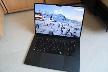 Macbook Air 15 inch M2 beschikbaar voor biedingen