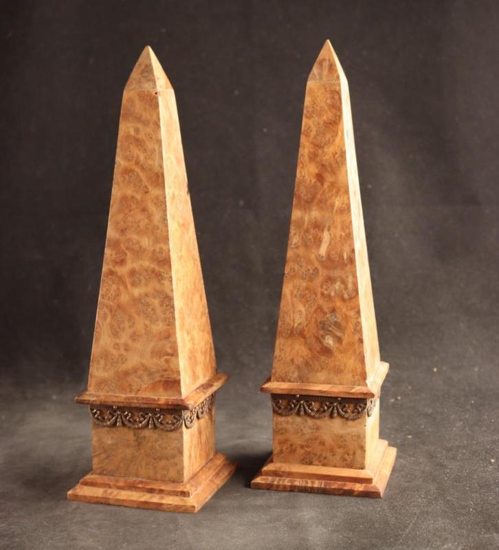 Paar decoratieve obelisken, Antiek en Kunst, Antiek | Woonaccessoires, Ophalen of Verzenden