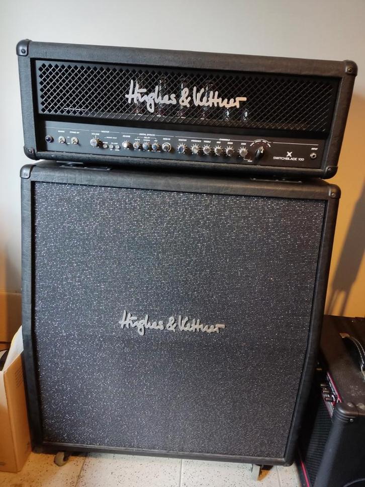 Versterker Hughes & Kettner switchblade 100 + Cabinet, Muziek en Instrumenten, Versterkers | Bas en Gitaar, Gebruikt, Gitaar, 100 watt of meer