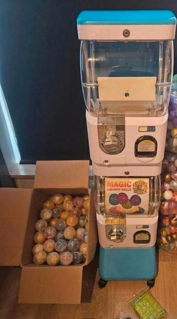 Toystation automaat + 100 balletjes beschikbaar voor biedingen
