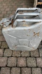 Jerrycan, Enlèvement, Utilisé