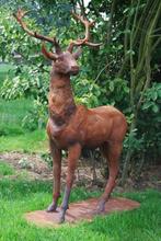 Groot gepatineerd gietijzeren hert, Tuin en Terras, Tuinbeelden, Ophalen, Nieuw, Overige materialen, Dierenbeeld