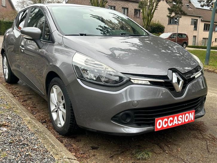 RENAULT CLIO 1.2ESSENCE, Autos, Renault, Entreprise, Clio, ABS, Airbags, Bluetooth, Ordinateur de bord, Verrouillage central, Electronic Stability Program (ESP)