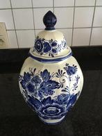 Royal blue. Dekselvaas, Ophalen