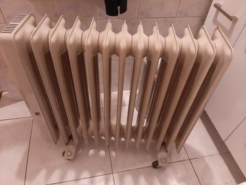 Radiateur rempli d'huile., Enlèvement, Utilisé