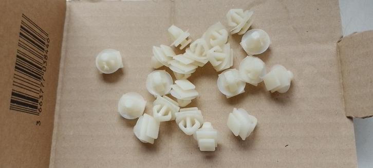 106 gti 106 rallye 106 quicksilver clips dorpels, Auto-onderdelen, Carrosserie, Peugeot, Links, Rechts, Nieuw, Ophalen of Verzenden