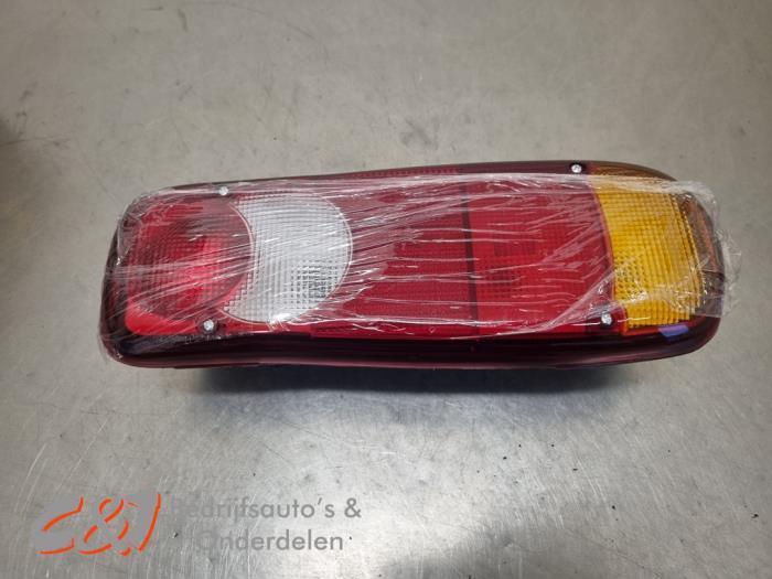 Feu arrière gauche d'un Citroen Jumper, Autos : Pièces & Accessoires, Éclairage, Citroën, Neuf, Enlèvement ou Envoi