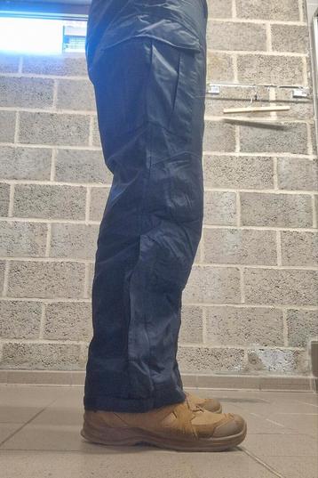 5.11 TACTICAL regenbroek beschikbaar voor biedingen