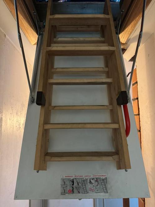 Zoldertrap te koop, Doe-het-zelf en Bouw, Ladders en Trappen, Zo goed als nieuw, Trap, Ophalen