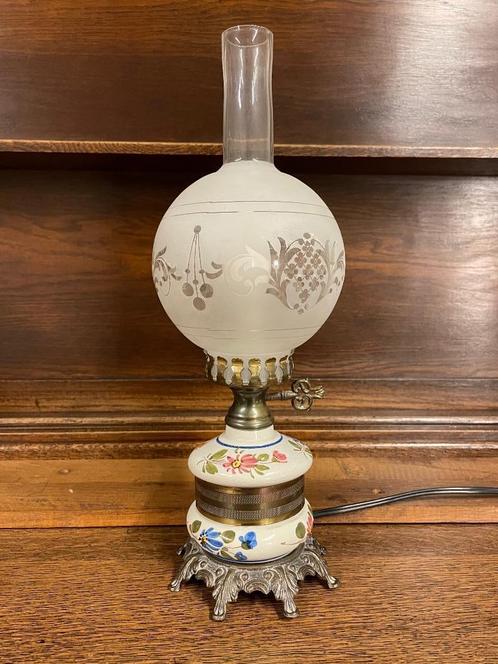 Lampe de chevet/-de table/à huile française antique, Antiquités & Art, Antiquités | Éclairage, Enlèvement ou Envoi