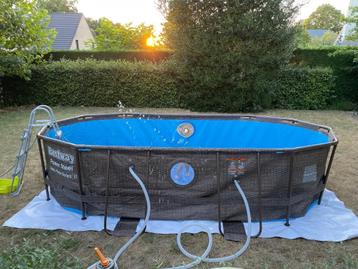Zwembad beschikbaar voor biedingen