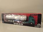 Volvo FH610 Globetrotter New Ray 1:32, Hobby en Vrije tijd, Ophalen of Verzenden, Zo goed als nieuw, Bus of Vrachtwagen, Overige merken