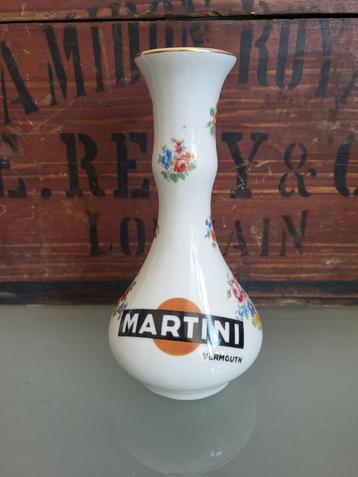 Martini en Rossi vaasje, jaren 1950, porcelaine Petre et cie