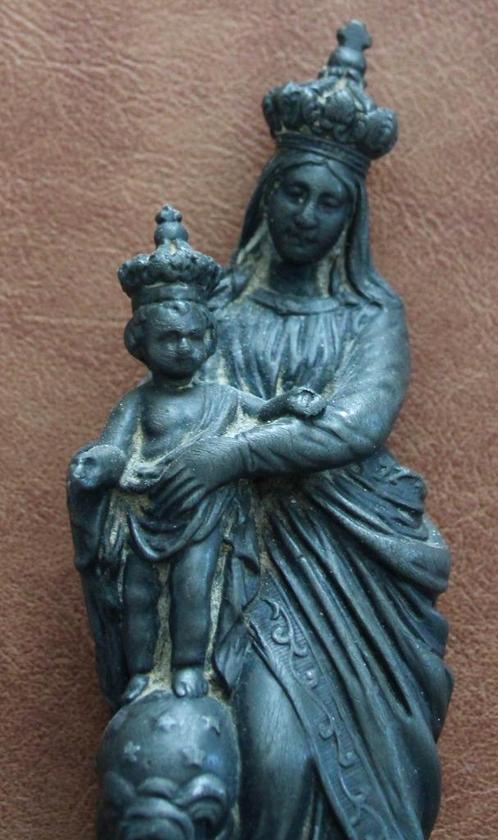 Authentiek zr gedetailleerd Maria beeldje ND des Victoires, Antiek en Kunst, Antiek | Religieuze voorwerpen, Ophalen of Verzenden