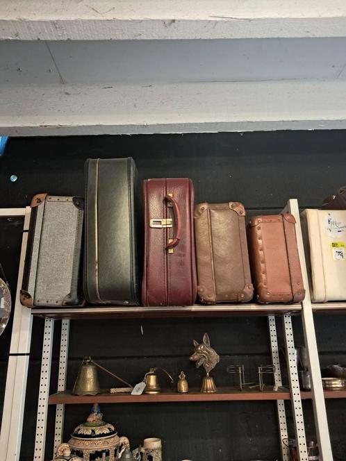 Tweedehandszaak out&nief ook open op zondag, Huis en Inrichting, Keuken | Potten en Pannen, Gebruikt, Ophalen