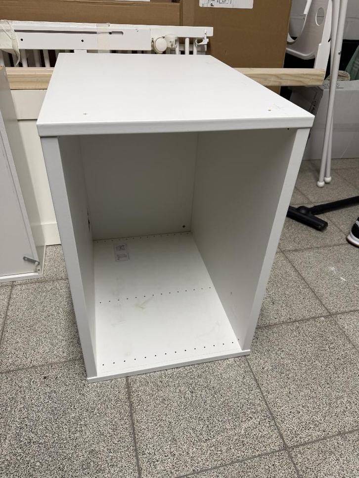 Meuble Ikea et accessoire, Maison & Meubles, Armoires | Étagères, Enlèvement