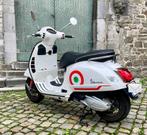 Vespa 300GTS Supersport, Motoren, Motoren | Piaggio, Scooter, 12 t/m 35 kW, Particulier, 300 cc