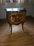 Kleine barok stijl commode, Ophalen
