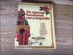 Oude handwerkboek 1979 derde druk, Comme neuf, Enlèvement ou Envoi