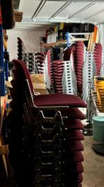 150 vintage Castelli stoelen, Huis en Inrichting, Ophalen of Verzenden, Gebruikt, Rood, Vijf, Zes of meer stoelen