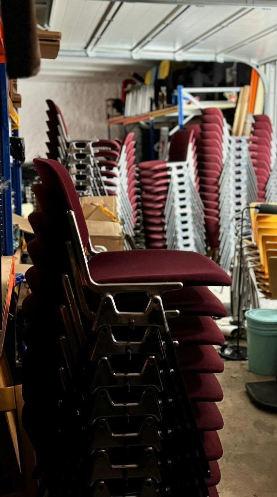 150 vintage Castelli stoelen, Huis en Inrichting, Stoelen, Gebruikt, Vijf, Zes of meer stoelen, Rood, Ophalen of Verzenden