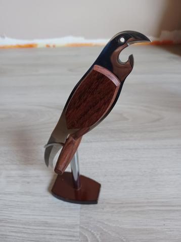 Kaasmes, kurkentrekker, blikopener in 1 beschikbaar voor biedingen