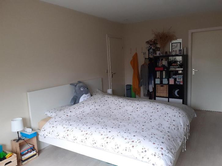 MALM IKEA bed 180x200cm, Maison & Meubles, Chambre à coucher | Lits, Utilisé, Deux personnes, 180 cm, 200 cm, Blanc, Enlèvement