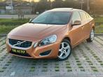 Volvo S60 2.0 Turbo Full options Garantie 12 Mois, Voorwielaandrijving, Euro 5, Beige, S60