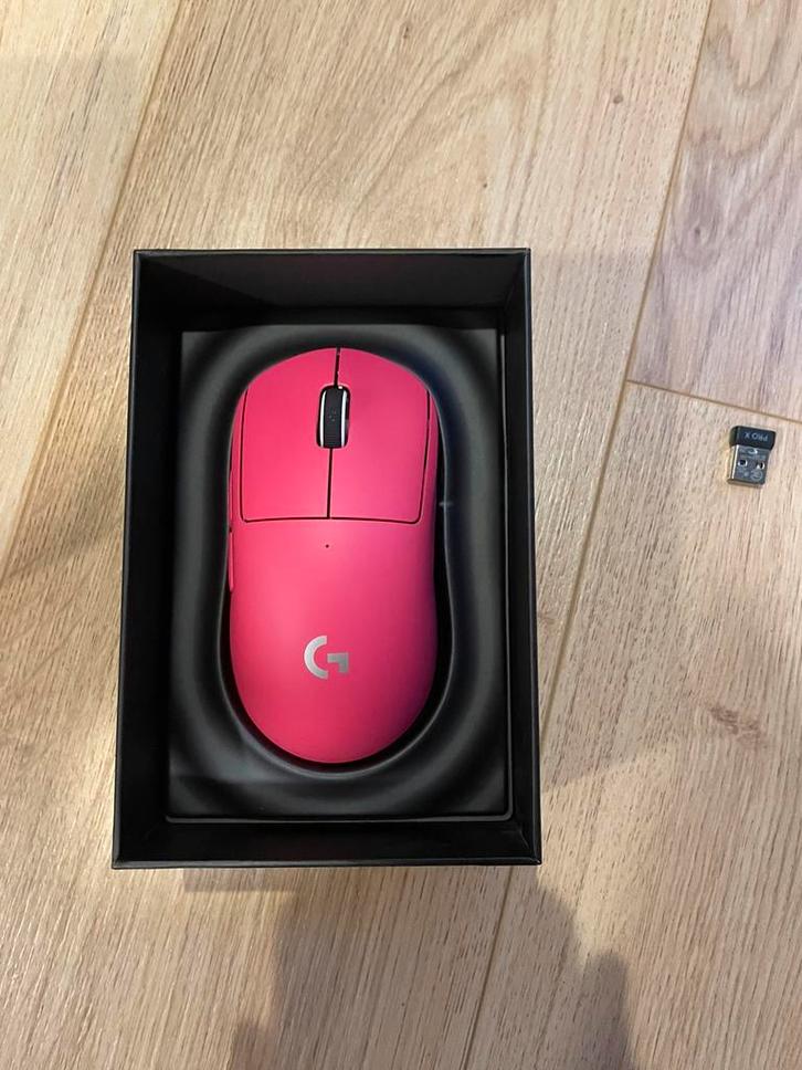 Logitech G Pro x Superlight, Computers en Software, Muizen, Zo goed als nieuw, Muis, Rechtshandig, Draadloos, Ophalen of Verzenden