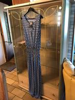 Ensemble de 8 salopettes et 2 robes, Enlèvement