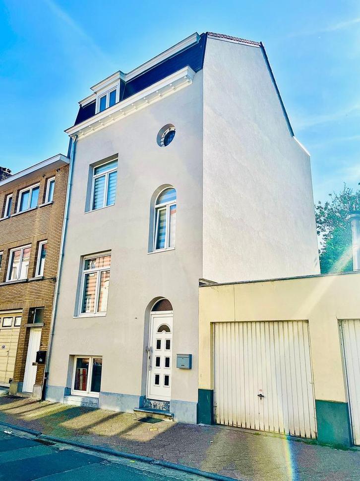 Strombeek - Charmante maison Unifamiliale avec Studio, Immo, Maisons à vendre, Province du Brabant flamand, Jusqu'à 200 m², Maison 2 façades