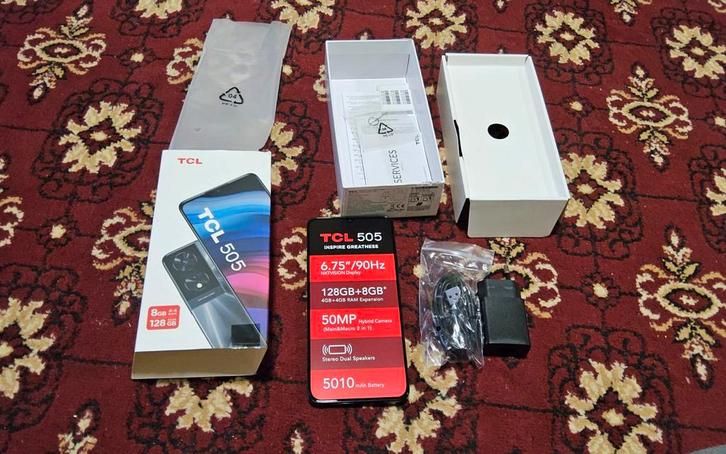 TCL 505 nieuwe smartphone met accessoires En garantiebewijs, Telecommunicatie, Mobiele telefoons | Overige merken, Ophalen of Verzenden