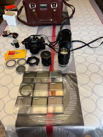Canon A1 + filtres + 4 objectifs beschikbaar voor biedingen