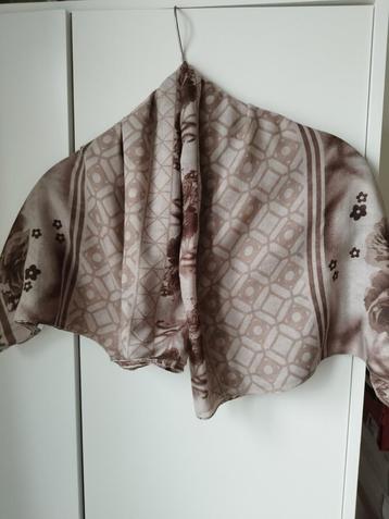 Foulard, Enlèvement ou Envoi, Comme neuf