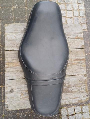 Origineel duozadel harley davidson sportser.   beschikbaar voor biedingen