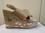 Bruno Premium, volledig leer, 39, nieuw, super origineel, Bruno Premi, Beige, Nieuw, Sandalen of Muiltjes