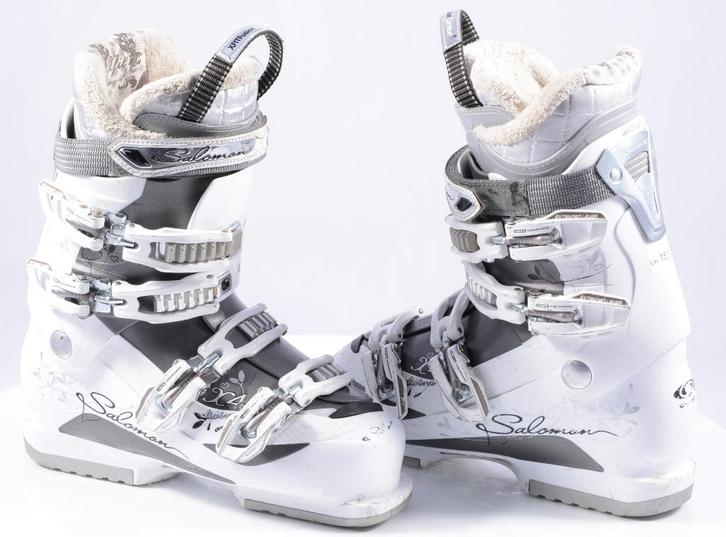 Chaussures de ski 38 38.5 EU pour femmes SALOMON DIVINE, Sports & Fitness, Ski & Ski de fond, Utilisé, Chaussures, Salomon, Carving