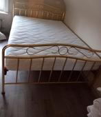 Bed met matras, Huis en Inrichting, Slaapkamer | Bedden, Ophalen, Gebruikt, Overige kleuren, Tweepersoons
