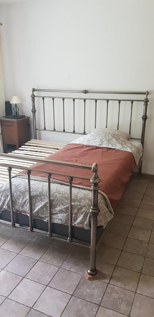 Metalen bedframe (180x200), Huis en Inrichting, Slaapkamer | Bedden, Verstelbaar, Ophalen