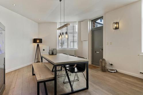 MOET NU WEG - Eik-look eettafel zwart metaal met bank en Ike, Huis en Inrichting, Tafels | Eettafels, Zo goed als nieuw, 100 tot 150 cm