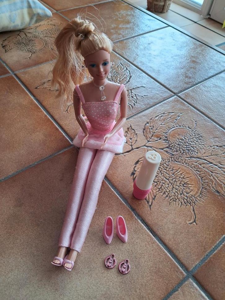 Barbie Pink & Pretty vintage uit 1981, Kinderen en Baby's, Speelgoed | Poppen, Gebruikt, Barbie, Ophalen of Verzenden