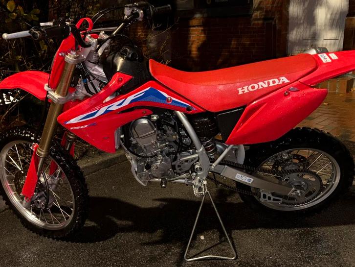 150 crf 2025, Motoren, Motoren | Honda, Bedrijf, Ophalen