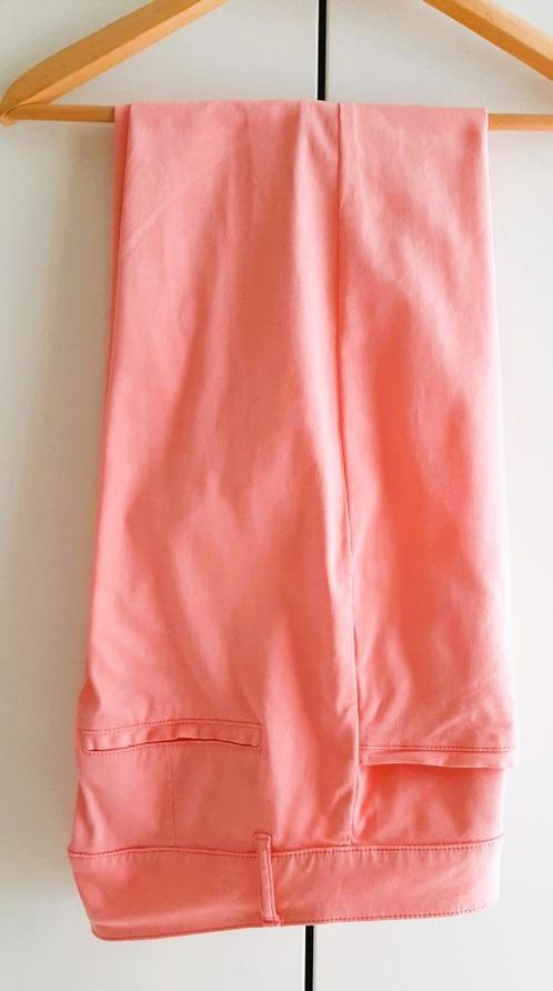 Te koop: Mooie broek van "Gigue"met omslag, 42., Vêtements | Femmes, Culottes & Pantalons, Comme neuf, Taille 42/44 (L), Rose